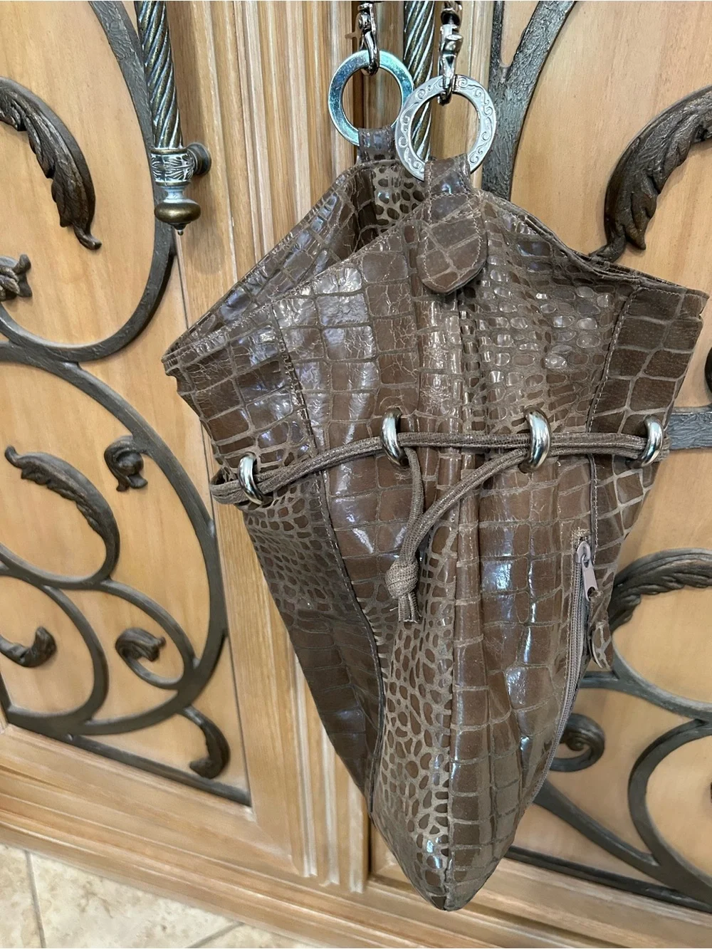 Vintage Andre Oliver Croc Embossed Leather Boho Drawstring Bucket Hobo Bag